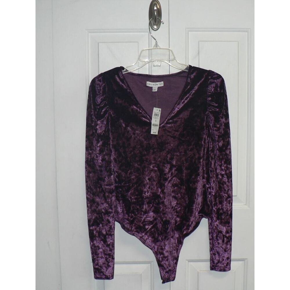 And Now This Women's Puff Shoulder V-Neck Velvet Bodysuit Blackberry Tart SM $35